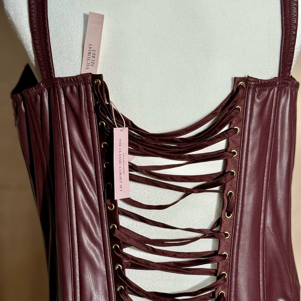 Victoria's Secret Burgundy Corset Top - NWT - Picture 6 of 12